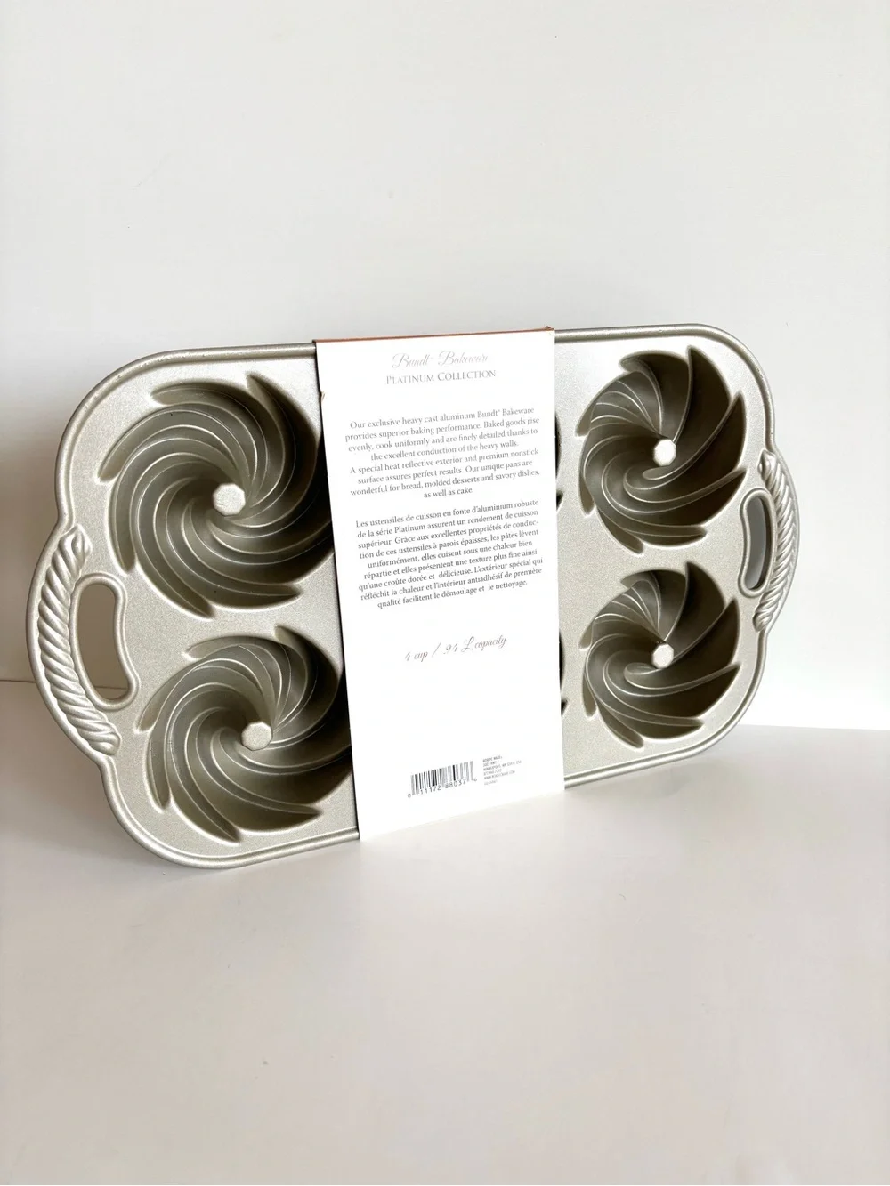 Nordic Ware Heritage Bundtlette Swirl Cake Pan Muffin Pan